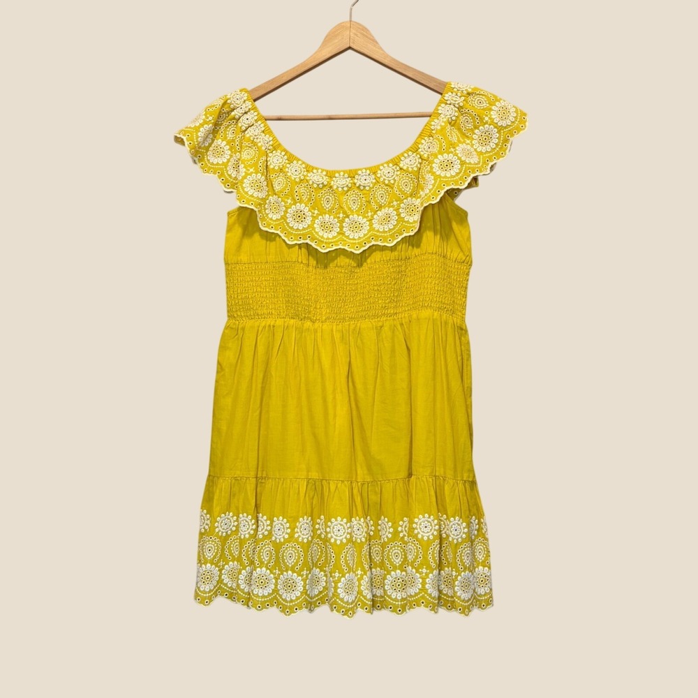 Adrianna Papell Ruffle Dress Sz 10 Eyelet Embroidery Smocked Off Shoulder Gold